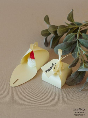 Бонбоньерка 6×6×5 см, Majestic Волшебная Свеча