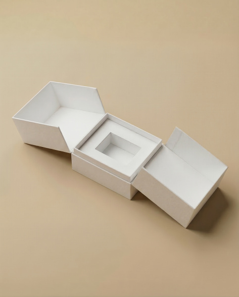 Фотография премиальная подарочная коробка на втулке с раскрывающейся крышкой и магнитной застежкой