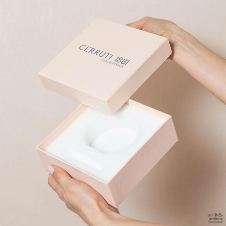 Коробка 14×14×5 см с ложементом под духи  Фотография коробка 14×14×5 см с ложементом под духи