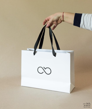 Брендированный пакет на лентах – купить оптом