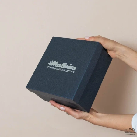  Фотография картонная коробка крышка-дно