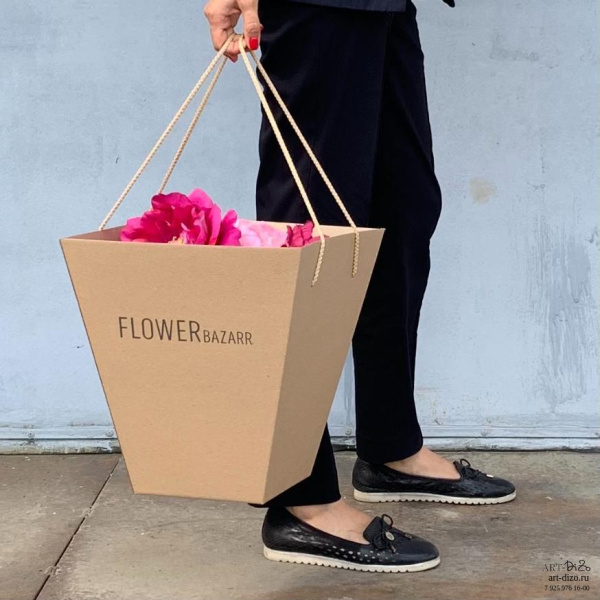 Переноски для цветов крафт BIG/DEMI/SMALL с логотипом – купить в Москве Цветочные переноски с лого на заказ от производителя