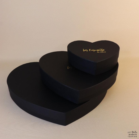 Фотография коробка-сердце с логотипом 40х32х5, 32х25х5, 19х17х5