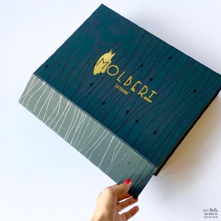  Фотография коробка для корпоративных подарков 35×25×8 см в дизайнерской бумаге