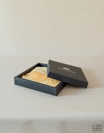  Фотография коробка крышка дно для одежды