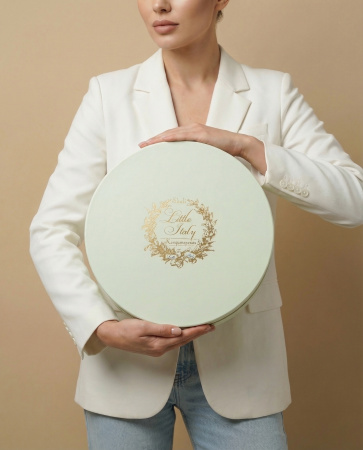  Фотография круглая коробка на втулке для конфет