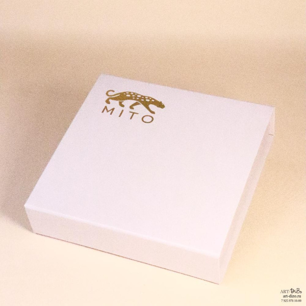 Коробка с откидными крышками на магнитах для кондитерских изделий Фотография коробка с откидными крышками на магнитах для кондитерских изделий