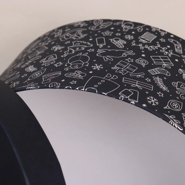  Фотография шляпная коробка черная с тиснением