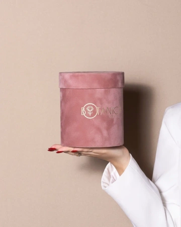  Фотография коробка круглая брахатная для цветов