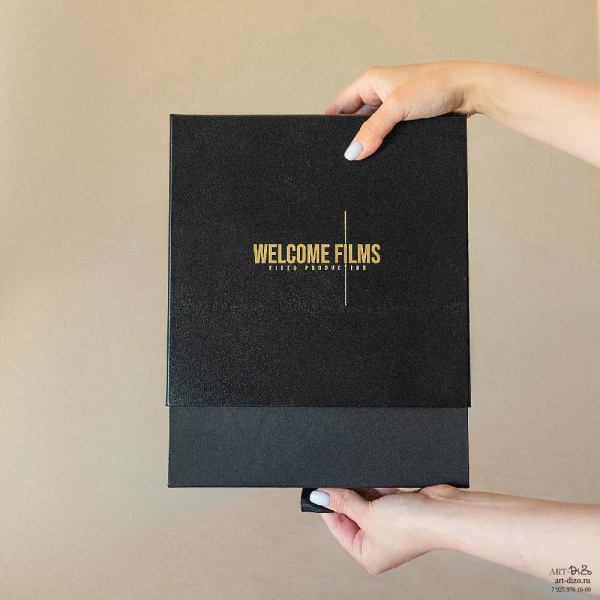 Брендированный бокс из кашированного картона для жёсткого диска, карточки на заказ оптом